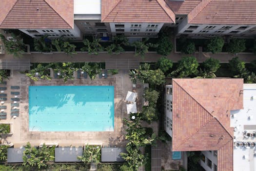 Breathing New Life: The Art of Vinyl Pool Renovation